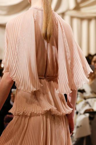 服装工艺八种服装褶皱设计