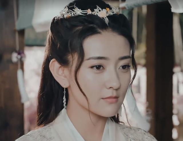 《绝代双骄》大结局:小鱼儿与花无缺兄弟相认,怜星惨死邀月手下