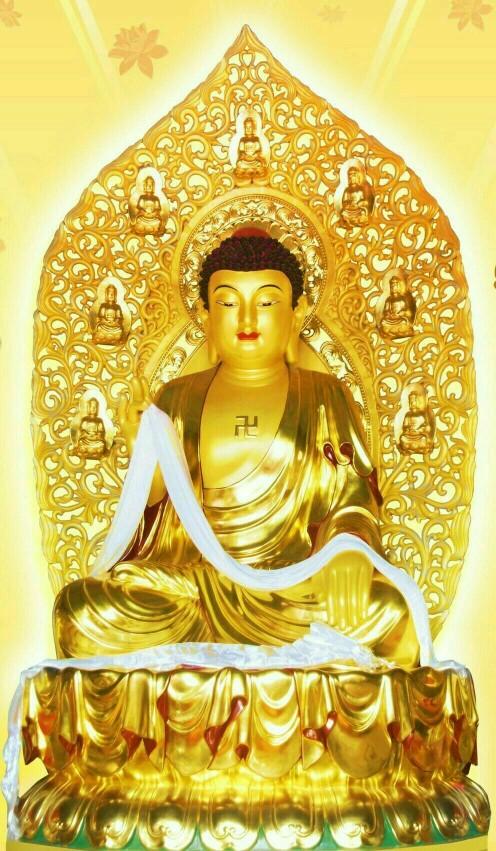如来金身雕像