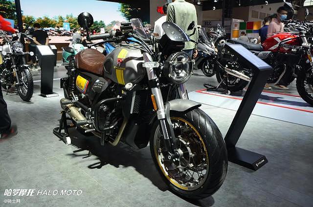 赛科龙双缸运动旅行车rg3,650cc双缸辐条轮休旅车亮相