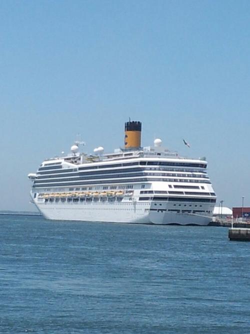 歌诗达邮轮:幸运号日本福冈,韩国济洲岛五日游.