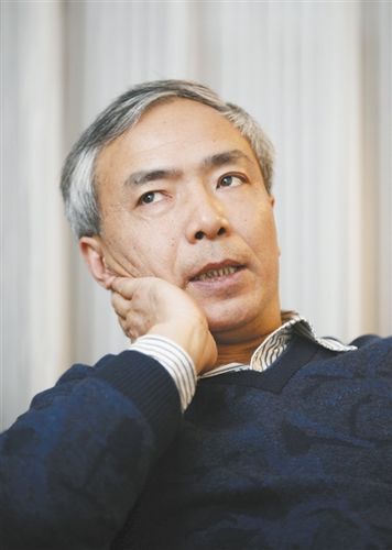 格非  