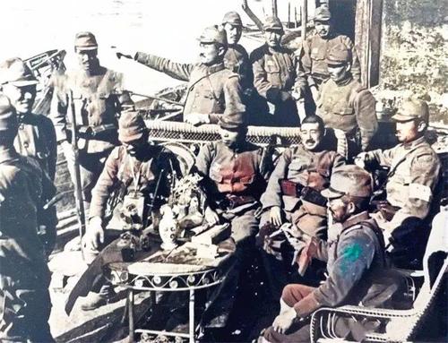 二战真实老照片,日本深知孩子的重要性,一幕幕细思极恐