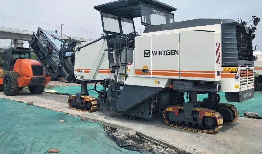 欢迎访问奉节卡特彼勒铣刨机回收收购公司