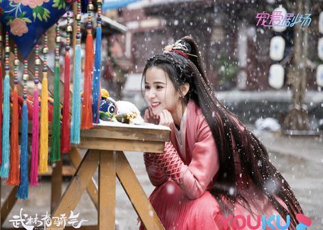 陈钰琪&林一《昔有琉璃瓦》cp感强