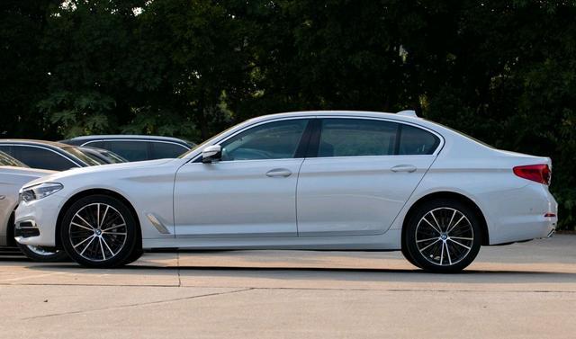 0t,宝马5系只能2.0t,要怎么选?