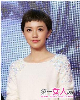 剪了超短发之后女王气场就出来了,五官更显精致,《小时代》里的顾里