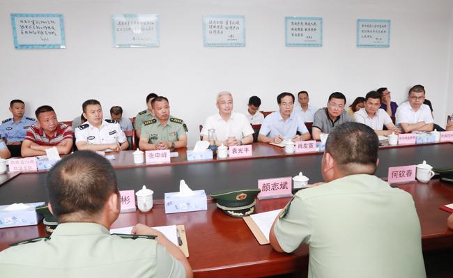 袁光平走访中国海警局直属第四局某单位和儋州海警局配图