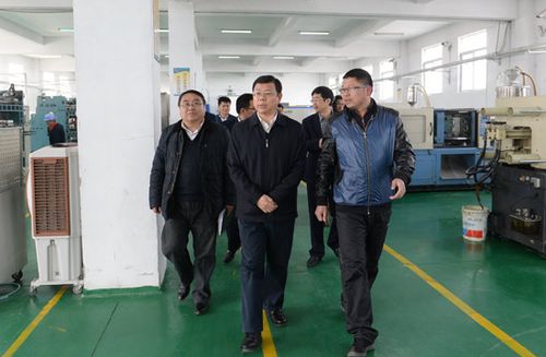 胡建军赴沭阳部分乡镇调研镇村发展工作