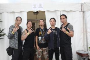 轻松管理手机 免费下载应用 葬尸湖——是的,你没看错!