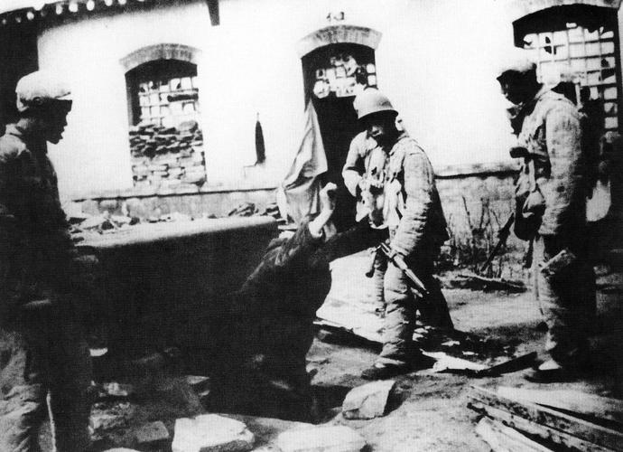 1949年4月,太原战役中,中国人民解放军攻入山西太原