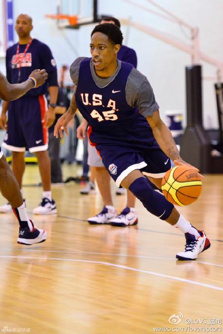 美国队集训如火如荼,发一张德罗赞帅气定妆照!