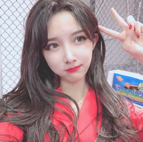 女装大佬艾比终于不穿短裙,当她换上运动装后,成果简直太惊艳!