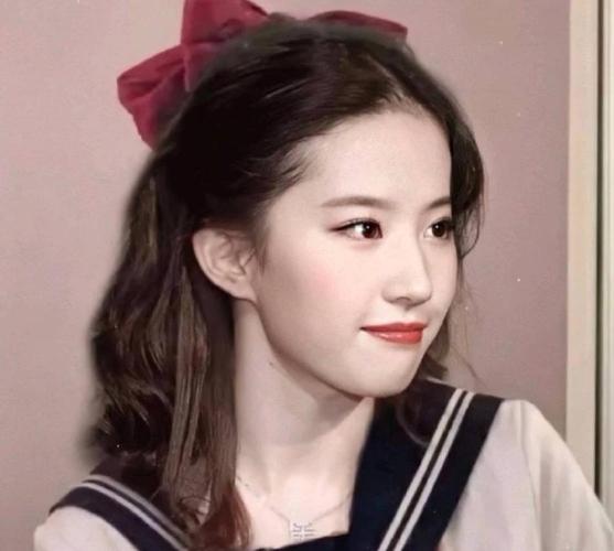 适合当头像的女星照片