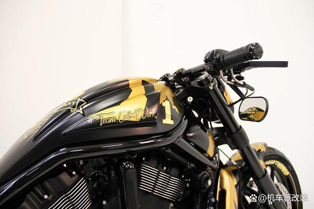 gummiball3000涂装哈雷vrod改装欣赏