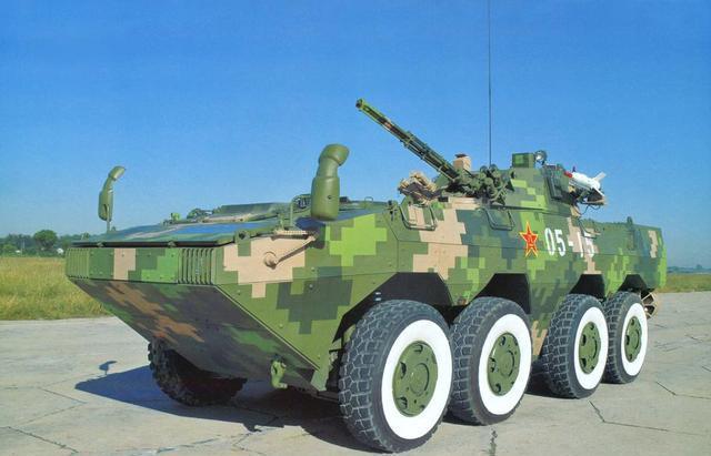 面对中俄重装部队 美军给斯特瑞克装甲车安装了30mm机关炮