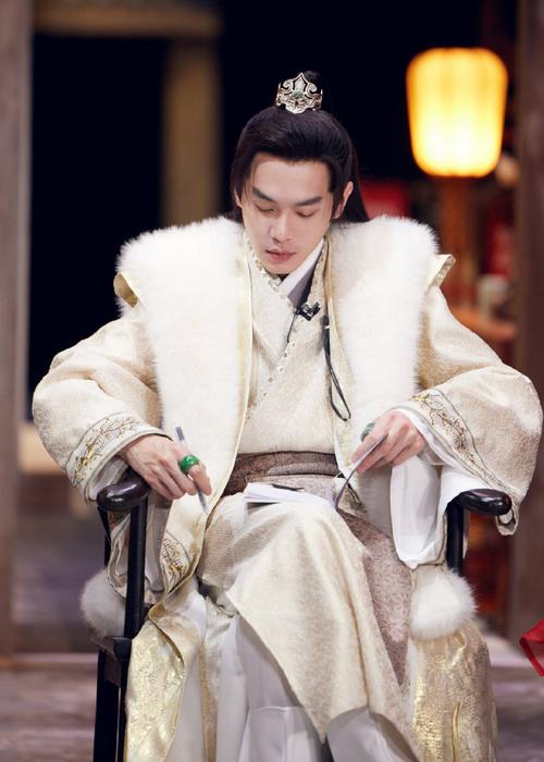 张若昀大侦探古装造型梦回羽皇