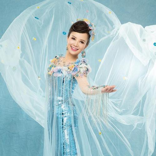 星光大道盲人歌手刘赛,军人丈夫主动捐献眼睛,如今