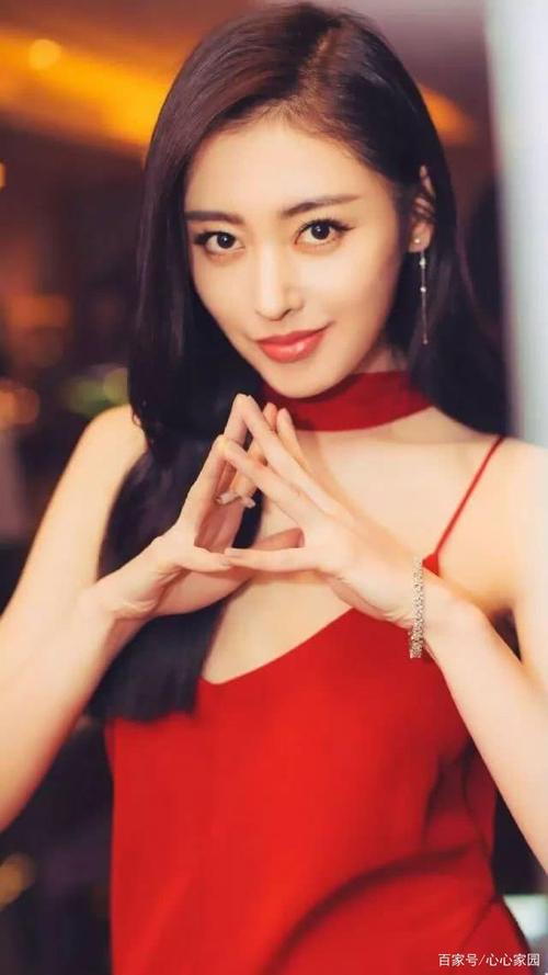 张天爱,原名张娇,出生于黑龙江省绥化市,中国内地影视女演员.