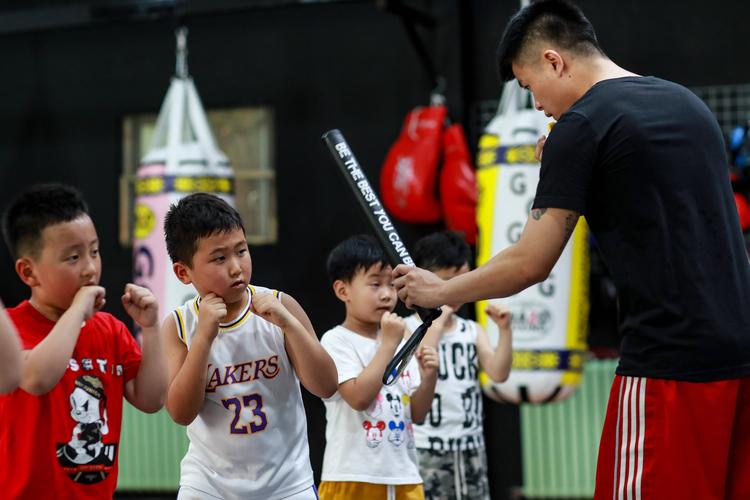 全民健身——快乐的拳击父子