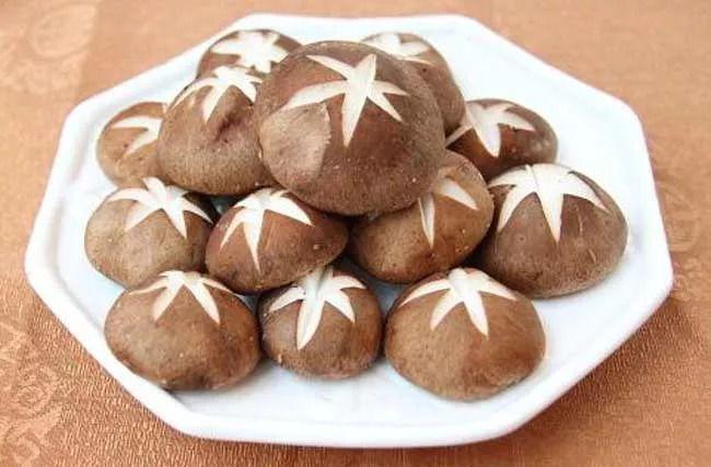 吃西红柿时,尽量别跟这2物一起吃,别忽视了|黄瓜|香菇