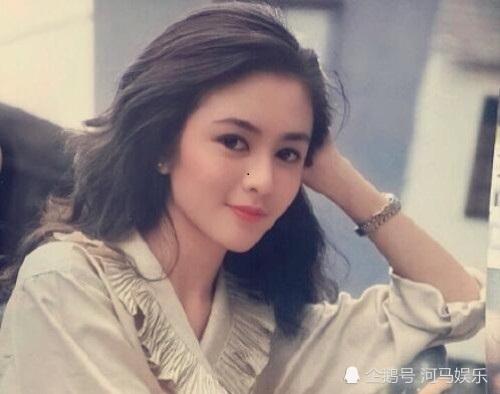 关之琳19岁青涩旧照曝光,五官精致美得令人窒息!