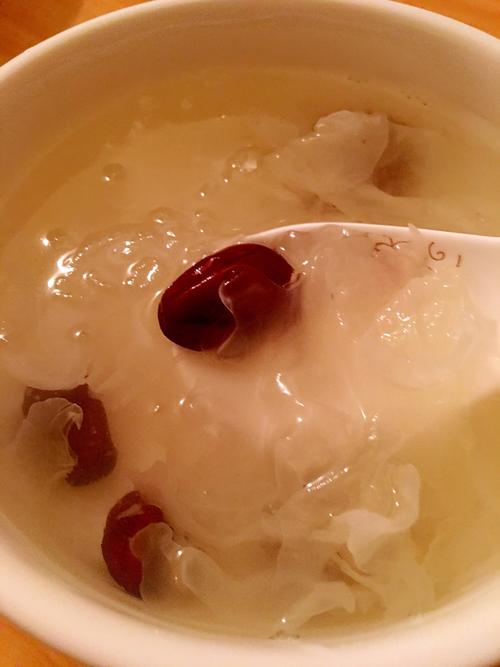 银耳红枣汤