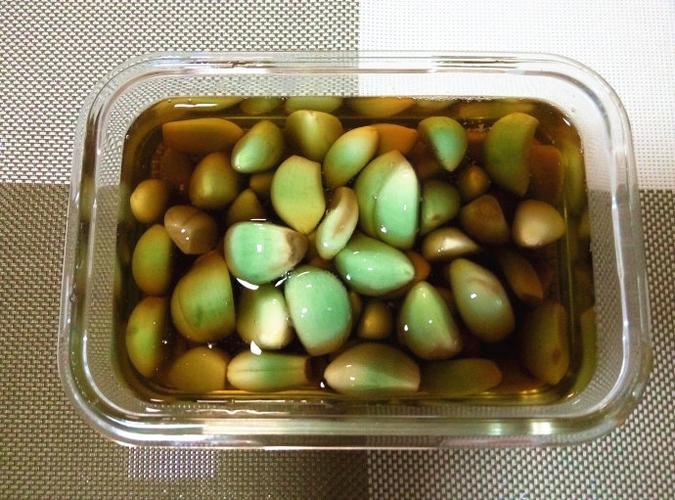 美食新新年新春腊八蒜制作两法后附自养醋的制作方法