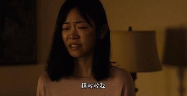 限制级恐怖片!美女身边两个变态床上一个床下一个