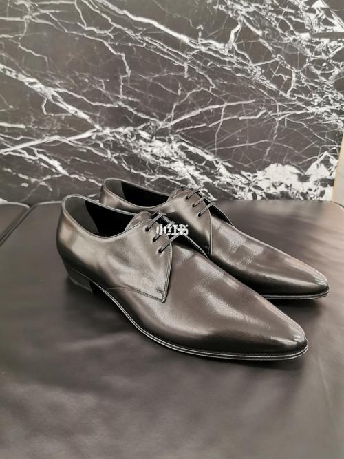 celine 減價皮鞋5折_皮鞋_思琳怎么样_西服_男士皮鞋_搭配_鳗鱼