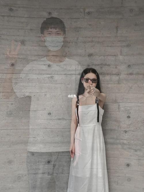 扫黑 高明远拍照手势太酷了_手势_日常生活_日常生活里的快乐瞬间