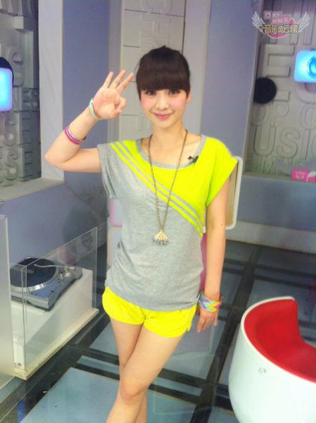 《音乐风云榜》毕业季 柳岩传授经验