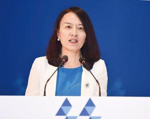 卢新宁:为社会进步鼓与呼,是新闻人的最大理想