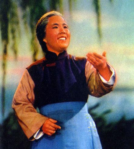 样板戏沙家浜七一年沙奶奶演员是谁