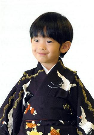 日本皇室秋筱宫夫妇长子悠仁迎来十岁生日