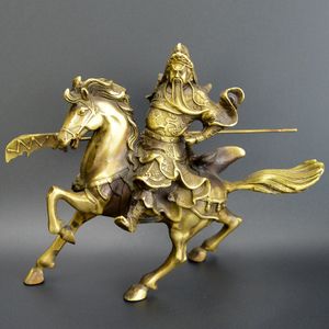 关羽骑马铜像