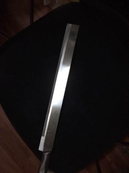 西瓜刀便宜甩啦.