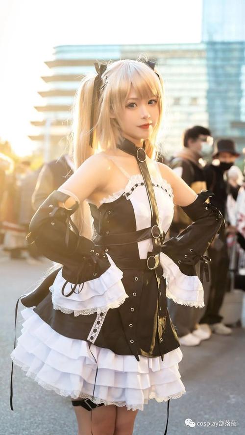 cos:玛丽萝丝d2场照@临鲤|coser|摄影|血色玫瑰_网易