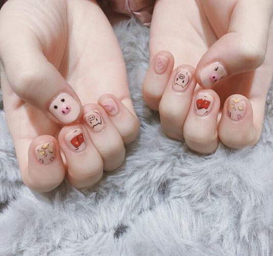 超萌的立体小猪美甲教程,精致猪猪女孩的本命美甲厉害