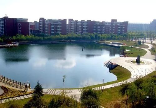 青岛科技大学(崂山校区)▽青岛科技大学崂山校区与青大东校区相毗邻