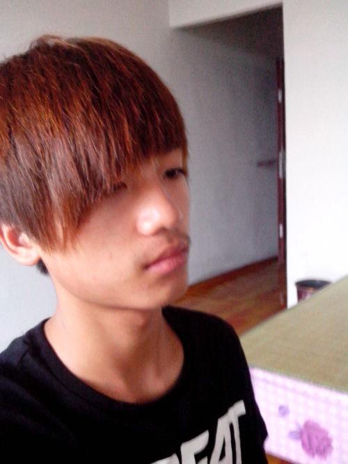 很想剪小猪罗志祥得斜庞克发型 ?剪得时候怎么给发型师说啊?