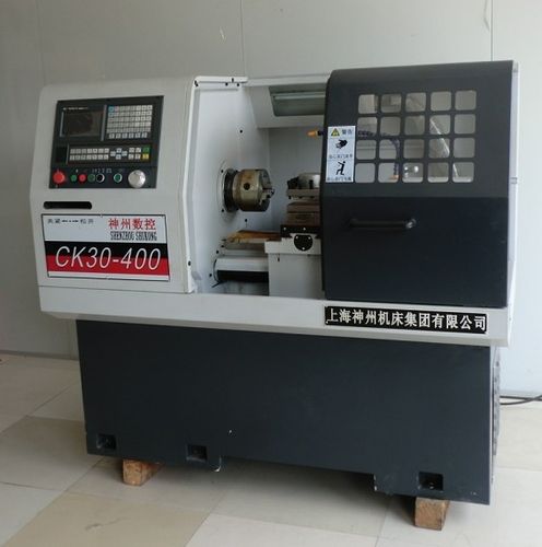 ck6130平床硬轨高高性车床 品牌:神州&nbsp;&nbsp;&nbsp;型号:ck6130