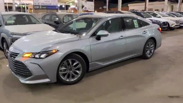 2020款丰田亚洲龙xle超长轴距颜值爆表不要太喜欢