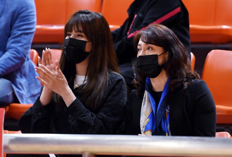 (体育)篮球——cba第四阶段:辽宁本钢胜新疆伊力特(2)