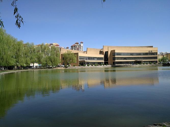 内蒙古自治区呼和浩特市赛罕区人民路街道仕奇公园