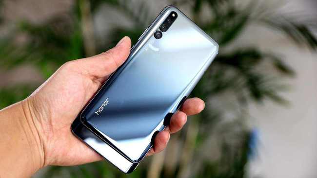 荣耀magic3系列,的确很mate