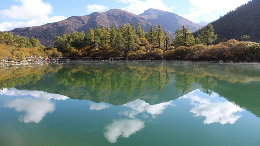 京西珍珠湖自然风景