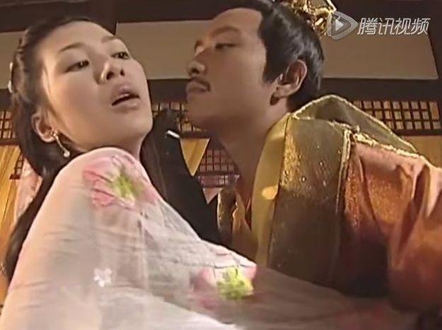 还拆穿蓉蓉的阴谋,说她并不姓秦而是姓李,父亲名字叫李浑