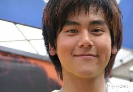 年轻时的彭于晏很清新呀