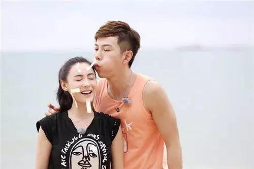 对方就是在节目中向她表白的何孟怀